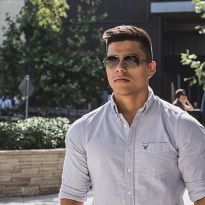 Meet your Posher, Luis